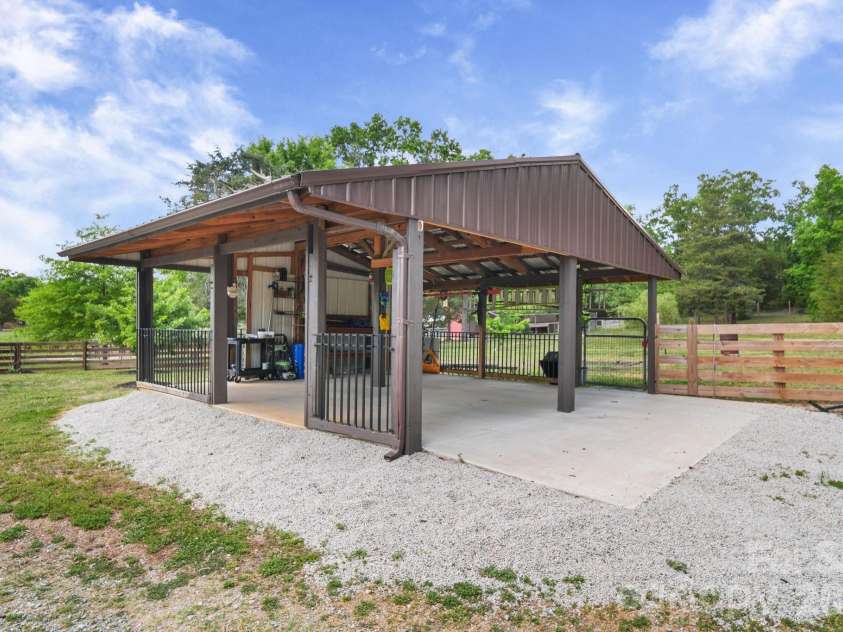 5311 Flint Ridge Church Road, Marshville, NC 28103.  MLS# CAR4371335, YatesRealty ID 25606. 