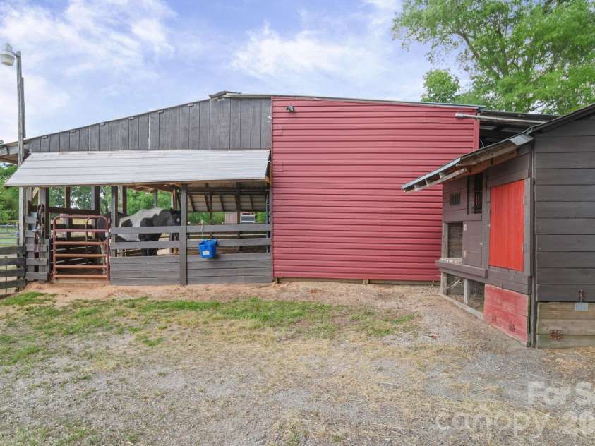 5311 Flint Ridge Church Road, Marshville, NC 28103.  MLS# CAR4371335, YatesRealty ID 25606. 