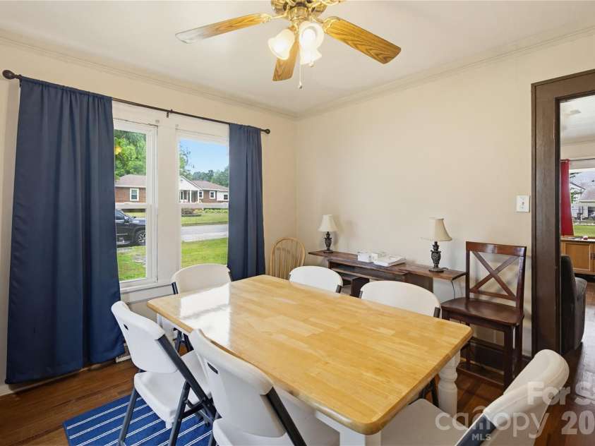 734 Tanglewood Drive, Salisbury, NC 28144.  MLS# CAR4384917, YatesRealty ID 25607. 
