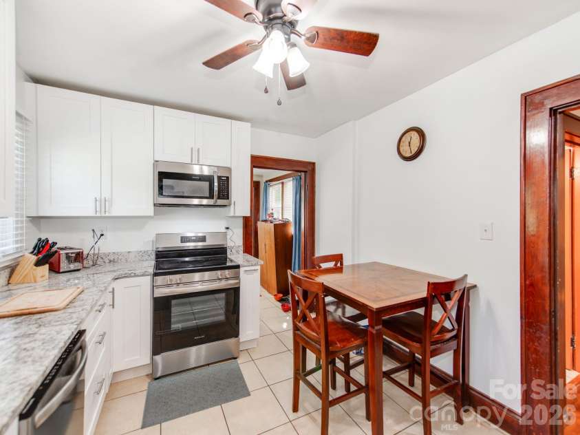 734 Tanglewood Drive, Salisbury, NC 28144.  MLS# CAR4428213, YatesRealty ID 25607. 
