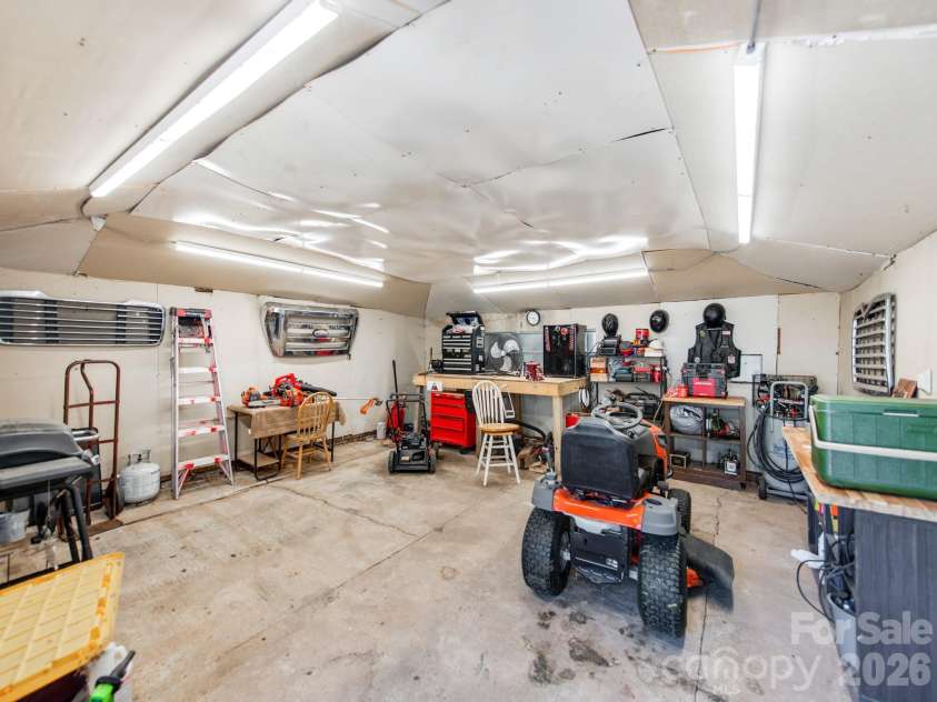 734 Tanglewood Drive, Salisbury, NC 28144.  MLS# CAR4428213, YatesRealty ID 25607. 