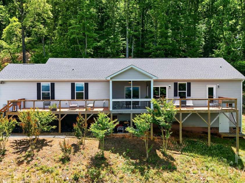 3346 Stones Throw Circle, Valdese, NC 28690.  MLS# CAR4380391, YatesRealty ID 25608. 