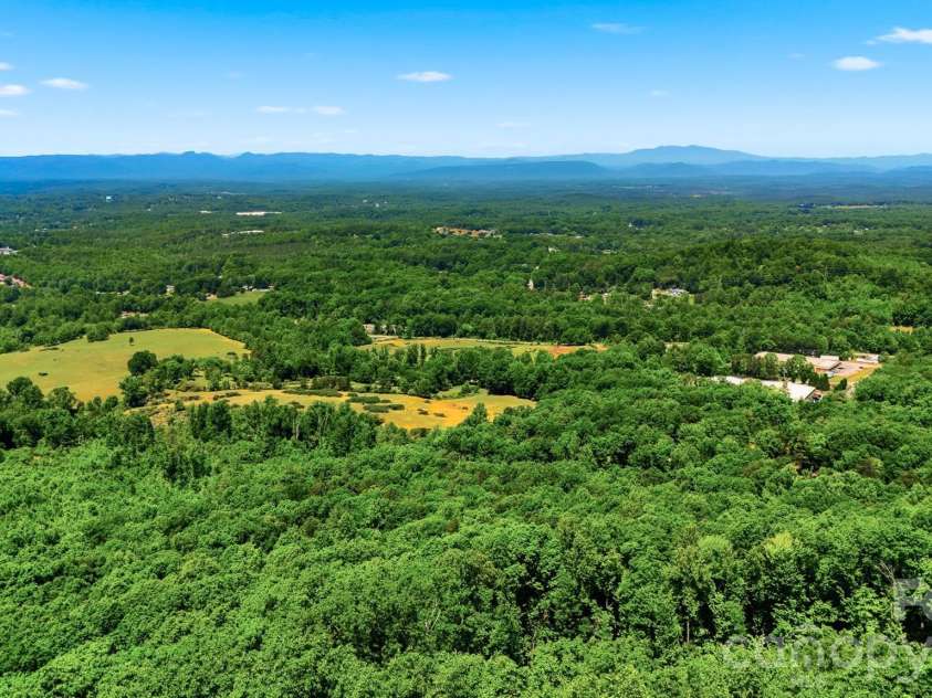 3346 Stones Throw Circle, Valdese, NC 28690.  MLS# CAR4380391, YatesRealty ID 25608. 