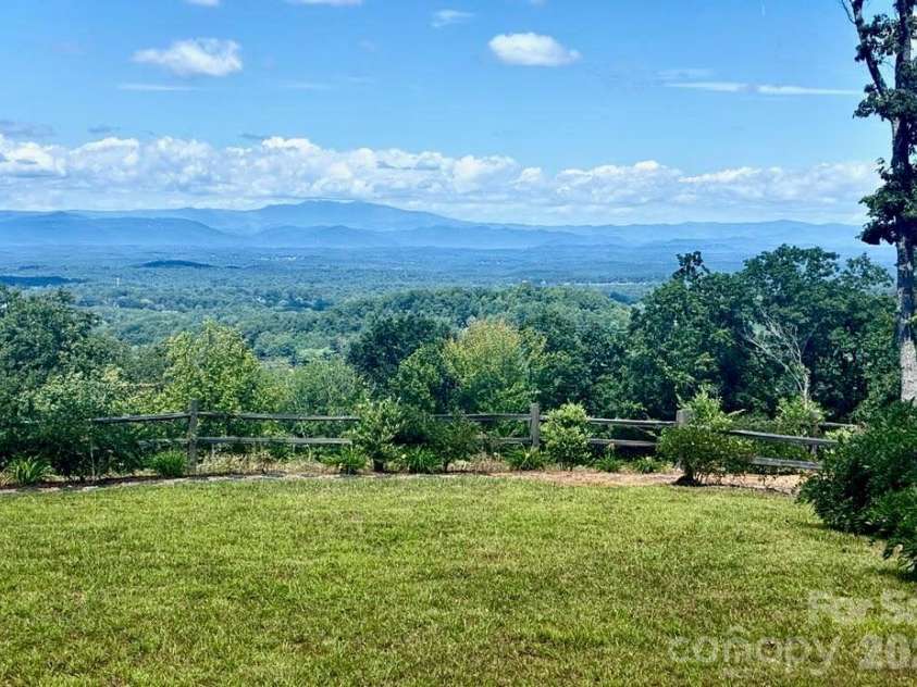 3346 Stones Throw Circle, Valdese, NC 28690.  MLS# CAR4380391, YatesRealty ID 25608. 