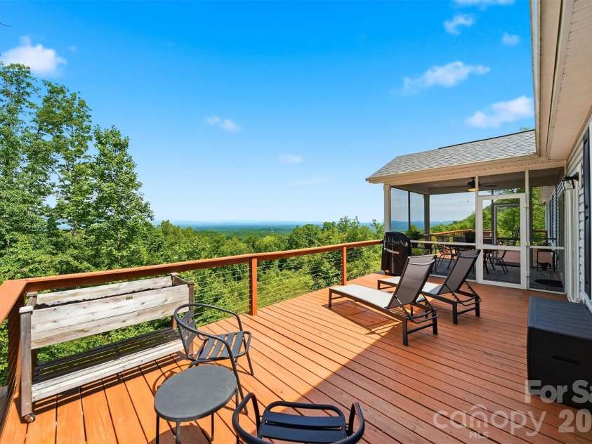 3346 Stones Throw Circle, Valdese, NC 28690.  MLS# CAR4380391, YatesRealty ID 25608. 