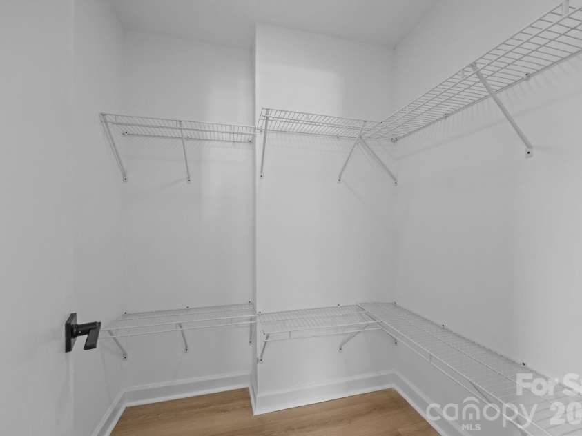 23 Coronet Lane, Hendersonville, NC 28792.  MLS# CAR4330078, YatesRealty ID 2561. 