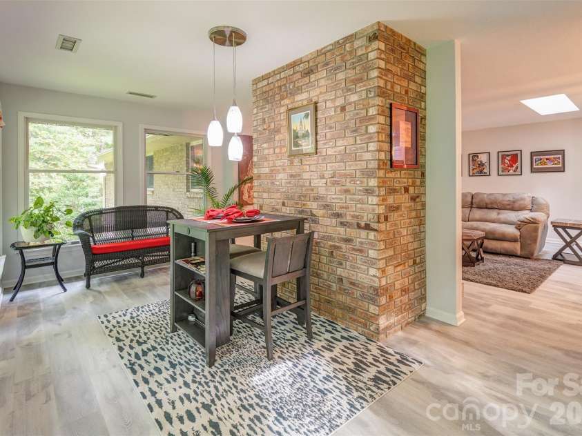 3 Sunningdale Drive, Flat Rock, NC 28731.  MLS# CAR4371560, YatesRealty ID 25611. Flex space