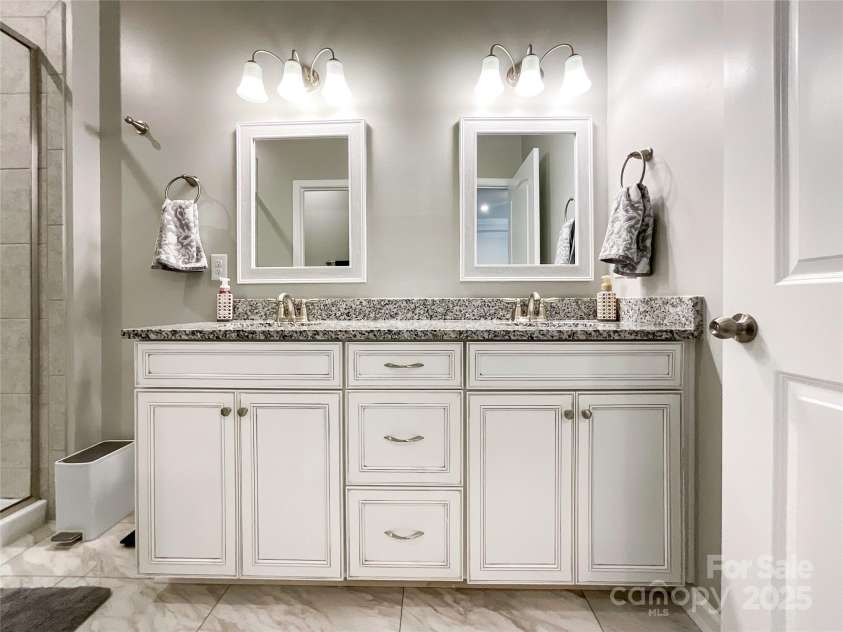 1024 Laggan Lane, Indian Trail, NC 28079.  MLS# CAR4278403, YatesRealty ID 25612. 