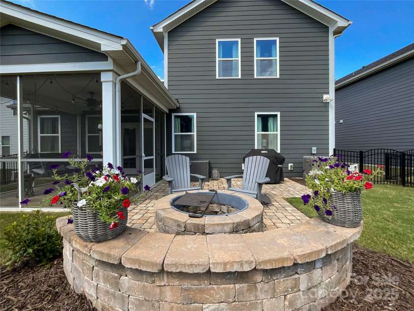 1024 Laggan Lane, Indian Trail, NC 28079.  MLS# CAR4278403, YatesRealty ID 25612. 