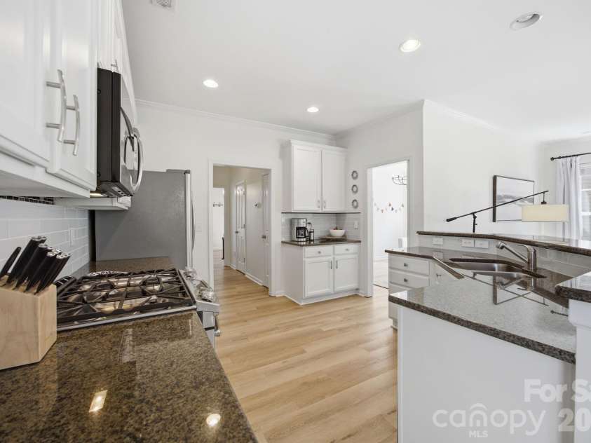 14458 Holly Springs Drive, Huntersville, NC 28078.  MLS# CAR4377262, YatesRealty ID 25612. 