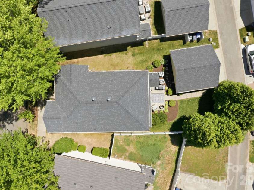 14458 Holly Springs Drive, Huntersville, NC 28078.  MLS# CAR4377262, YatesRealty ID 25612. 