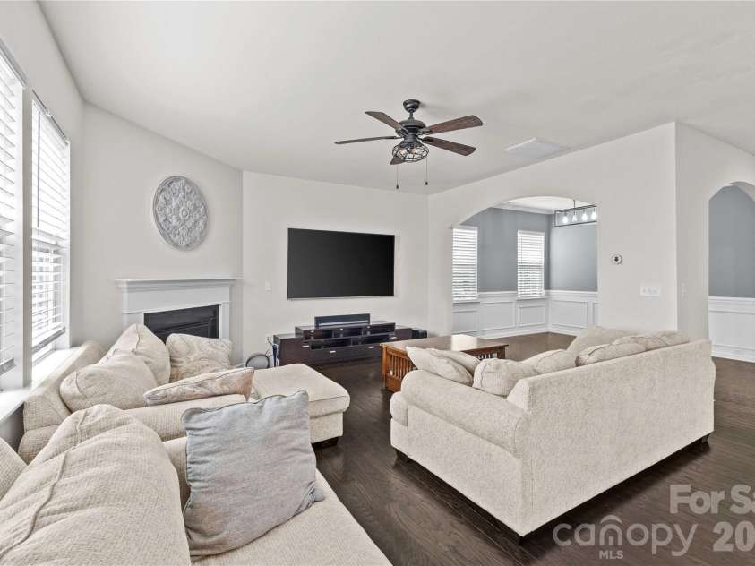 16016 Harbor Hill Drive, Charlotte, NC 28273.  MLS# CAR4382317, YatesRealty ID 25614. 