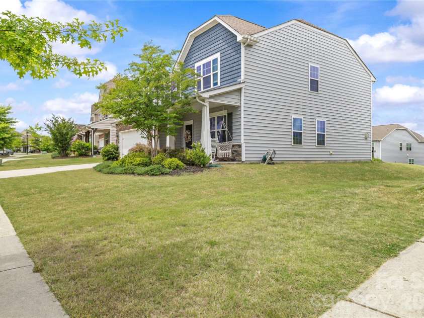 16016 Harbor Hill Drive, Charlotte, NC 28273.  MLS# CAR4382317, YatesRealty ID 25614. 