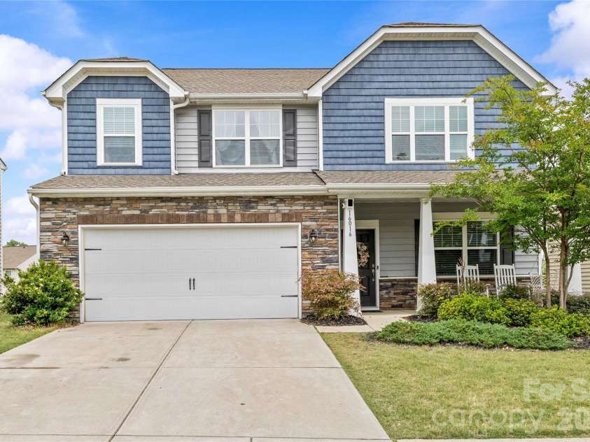 16016 Harbor Hill Drive, Charlotte, NC 28273.  MLS# CAR4382317, YatesRealty ID 25614. 
