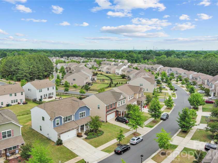 16016 Harbor Hill Drive, Charlotte, NC 28273.  MLS# CAR4382317, YatesRealty ID 25614. 