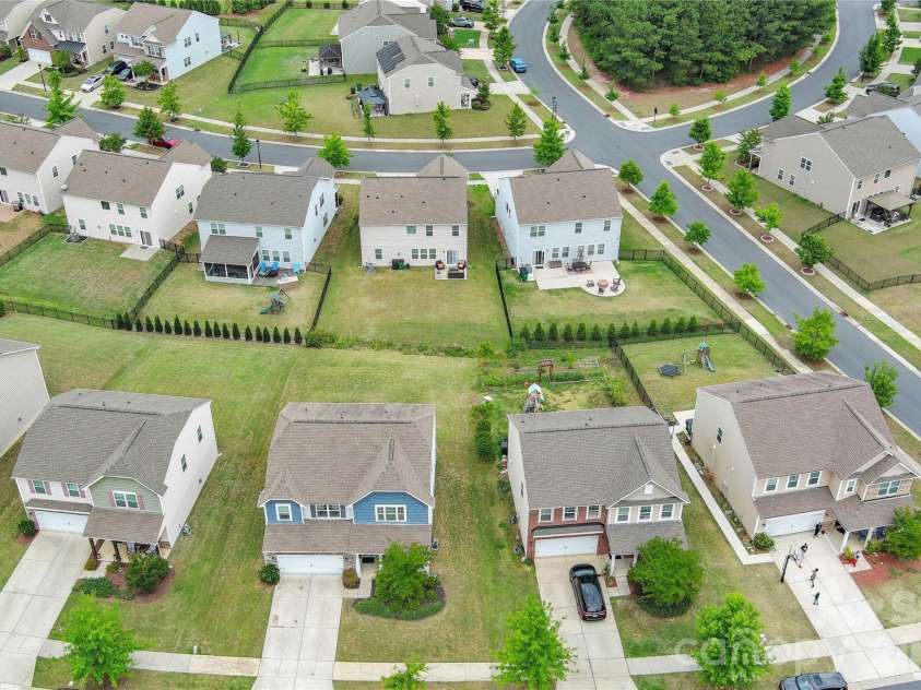 16016 Harbor Hill Drive, Charlotte, NC 28273.  MLS# CAR4382317, YatesRealty ID 25614. 