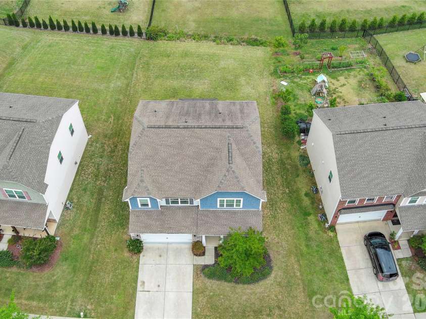 16016 Harbor Hill Drive, Charlotte, NC 28273.  MLS# CAR4382317, YatesRealty ID 25614. 