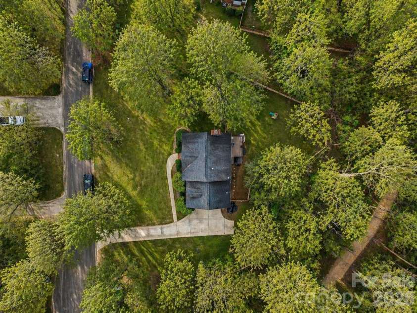 551 Dovefield Drive, Indian Trail, NC 28079.  MLS# CAR4376589, YatesRealty ID 25616. 