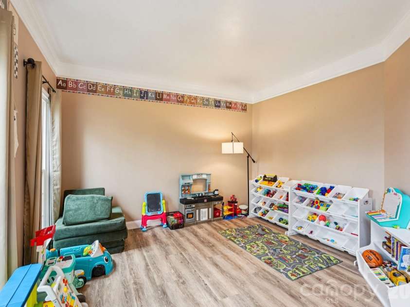 551 Dovefield Drive, Indian Trail, NC 28079.  MLS# CAR4376589, YatesRealty ID 25616. 