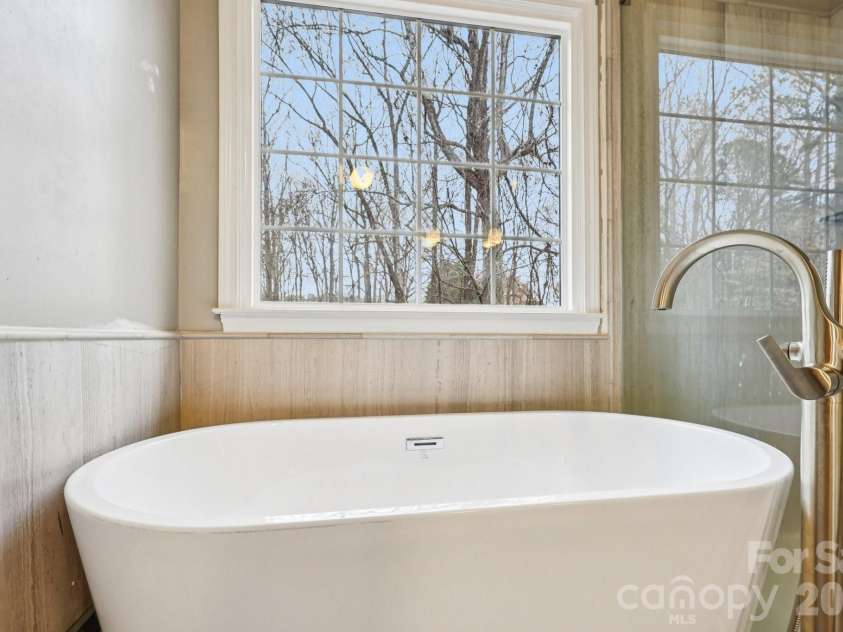 551 Dovefield Drive, Indian Trail, NC 28079.  MLS# CAR4376589, YatesRealty ID 25616. 