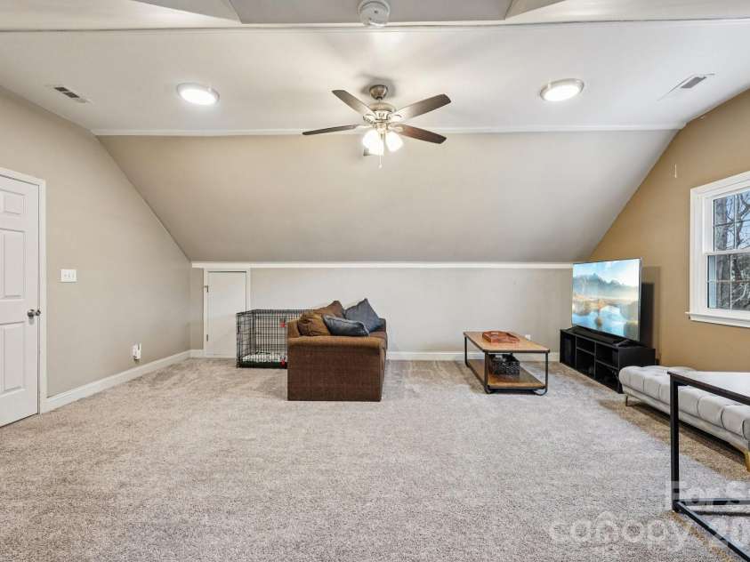 551 Dovefield Drive, Indian Trail, NC 28079.  MLS# CAR4376589, YatesRealty ID 25616. 