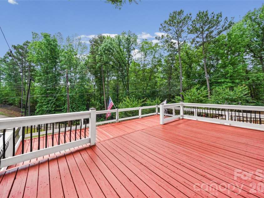 278/280 Lake Tillery Trail, Mount Gilead, NC 27306.  MLS# CAR4383104, YatesRealty ID 25618. 