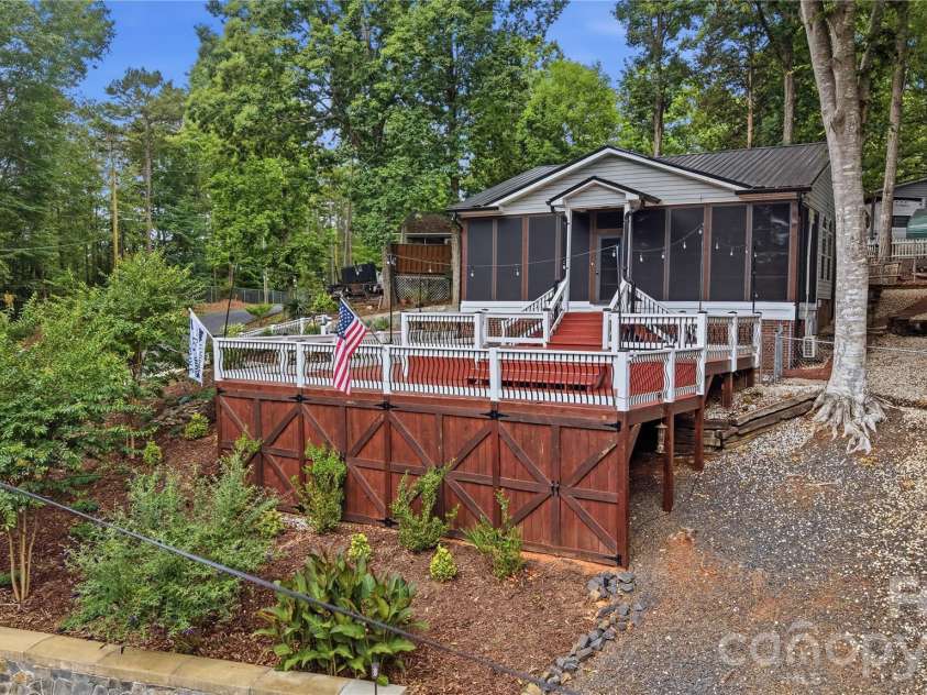 278/280 Lake Tillery Trail, Mount Gilead, NC 27306.  MLS# CAR4383104, YatesRealty ID 25618. 