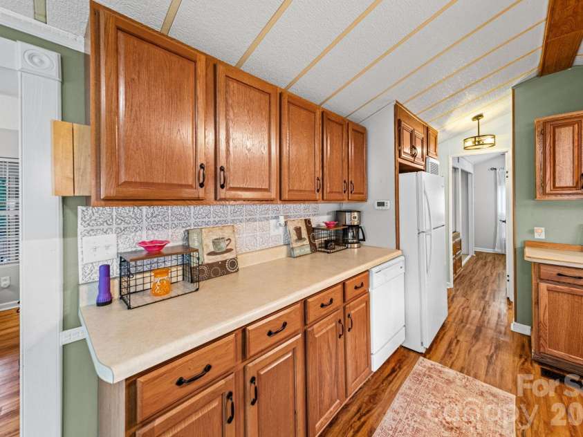 278/280 Lake Tillery Trail, Mount Gilead, NC 27306.  MLS# CAR4383104, YatesRealty ID 25618. 