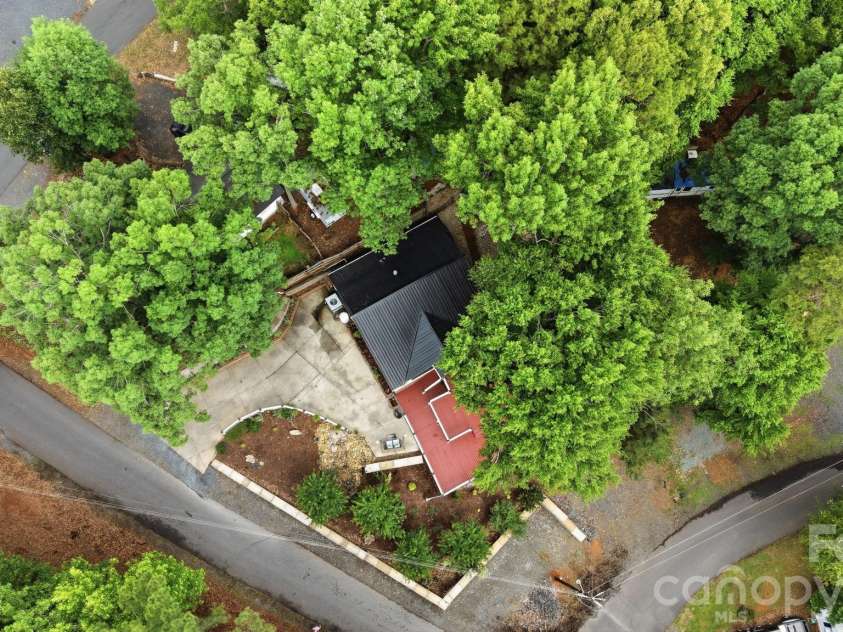 278/280 Lake Tillery Trail, Mount Gilead, NC 27306.  MLS# CAR4383104, YatesRealty ID 25618. 