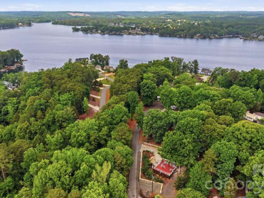 278/280 Lake Tillery Trail, Mount Gilead, NC 27306.  MLS# CAR4383104, YatesRealty ID 25618. 