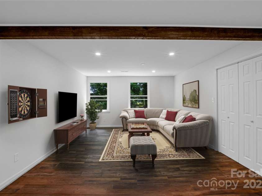 2601 Pinewood Road, Gastonia, NC 28054.  MLS# CAR4247062, YatesRealty ID 25619. 