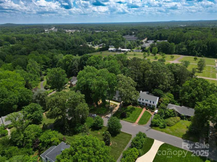 2601 Pinewood Road, Gastonia, NC 28054.  MLS# CAR4247062, YatesRealty ID 25619. 