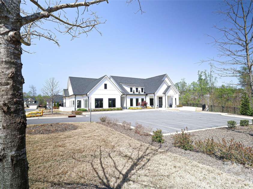 5015 TWIN RIVER Drive, Denver, NC 28037.  MLS# CAR4365162, YatesRealty ID 25619. 