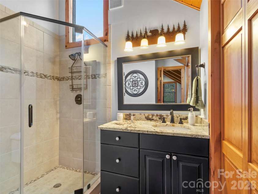 71 Ivy Ridge Road, Burnsville, NC 28714.  MLS# CAR4334106, YatesRealty ID 2562. 