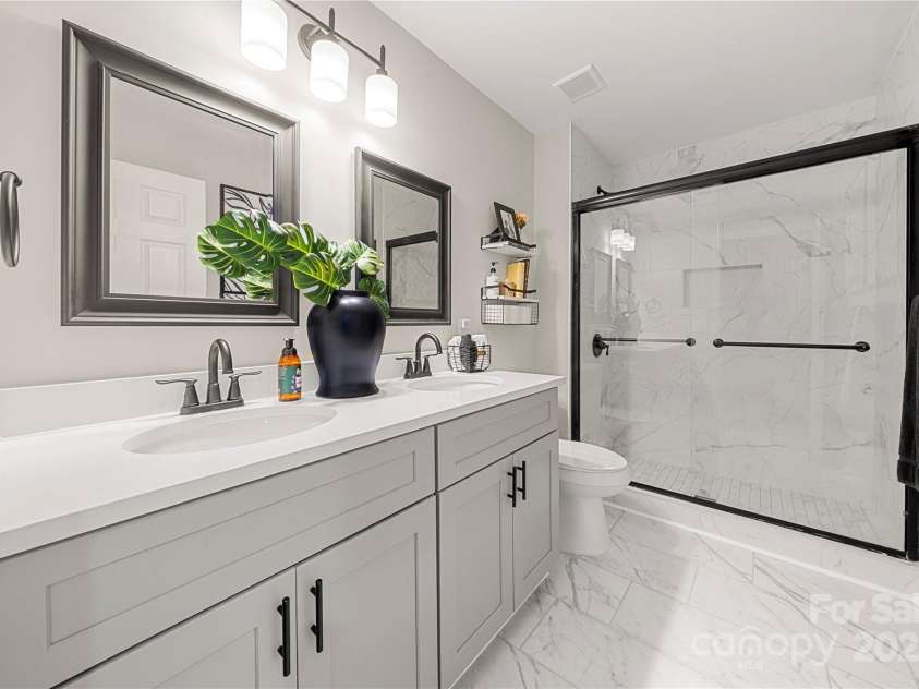 1125 Victoria Blake Lane, Belmont, NC 28012.  MLS# CAR4274156, YatesRealty ID 25620. 