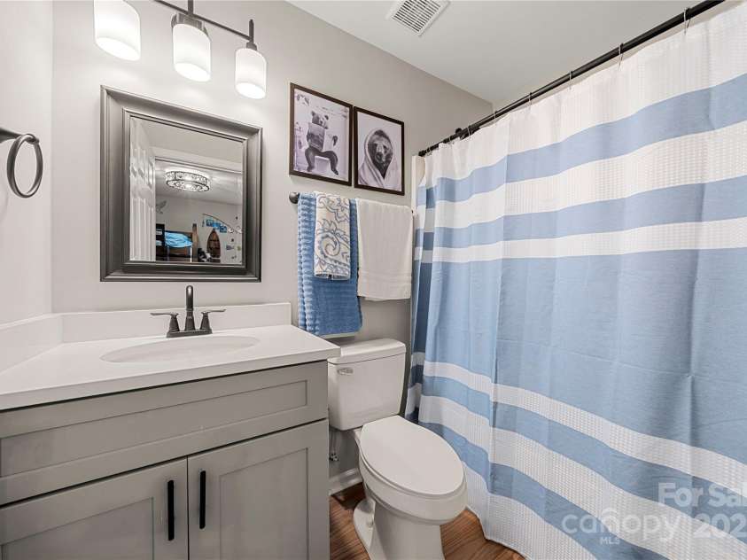 1125 Victoria Blake Lane, Belmont, NC 28012.  MLS# CAR4274156, YatesRealty ID 25620. 