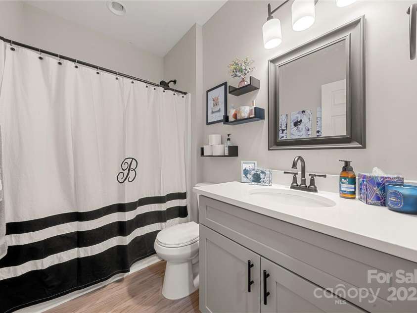 1125 Victoria Blake Lane, Belmont, NC 28012.  MLS# CAR4274156, YatesRealty ID 25620. 