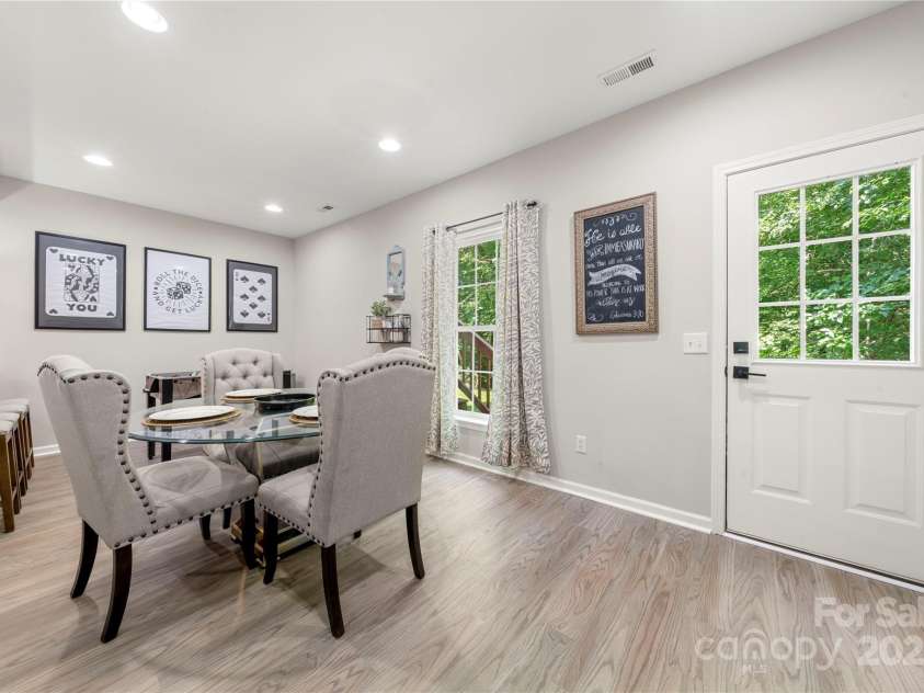 1125 Victoria Blake Lane, Belmont, NC 28012.  MLS# CAR4274156, YatesRealty ID 25620. Walk out basement