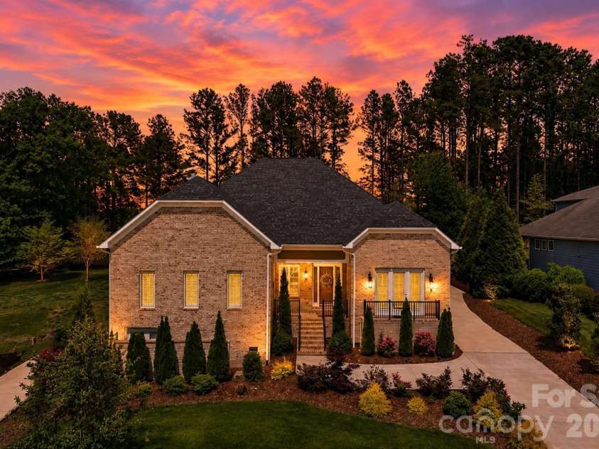 209 Holdsworth Drive, Mount Holly, NC 28120.  MLS# CAR4376707, YatesRealty ID 25620. 