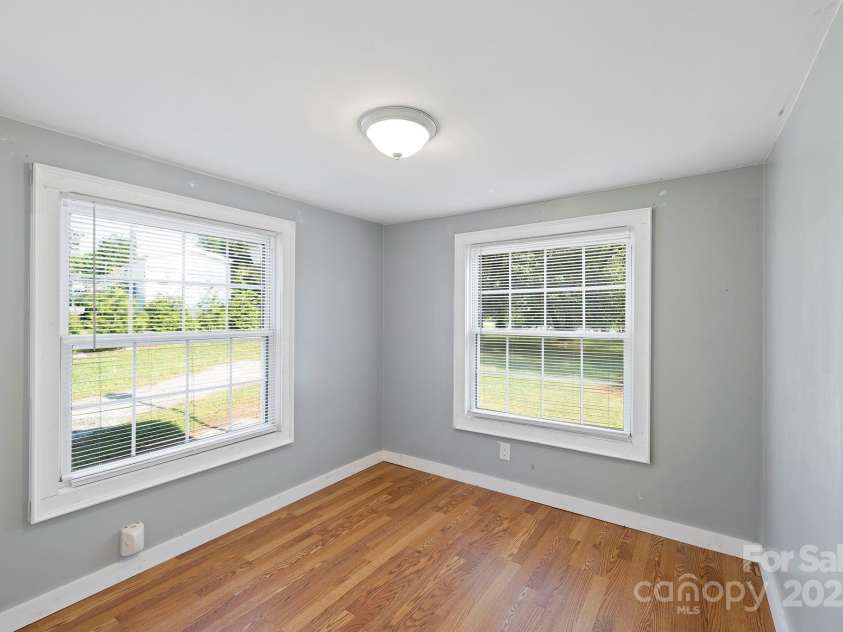 374 Big Hungry Road, Flat Rock, NC 28731.  MLS# CAR4275014, YatesRealty ID 25621. 3rd BR