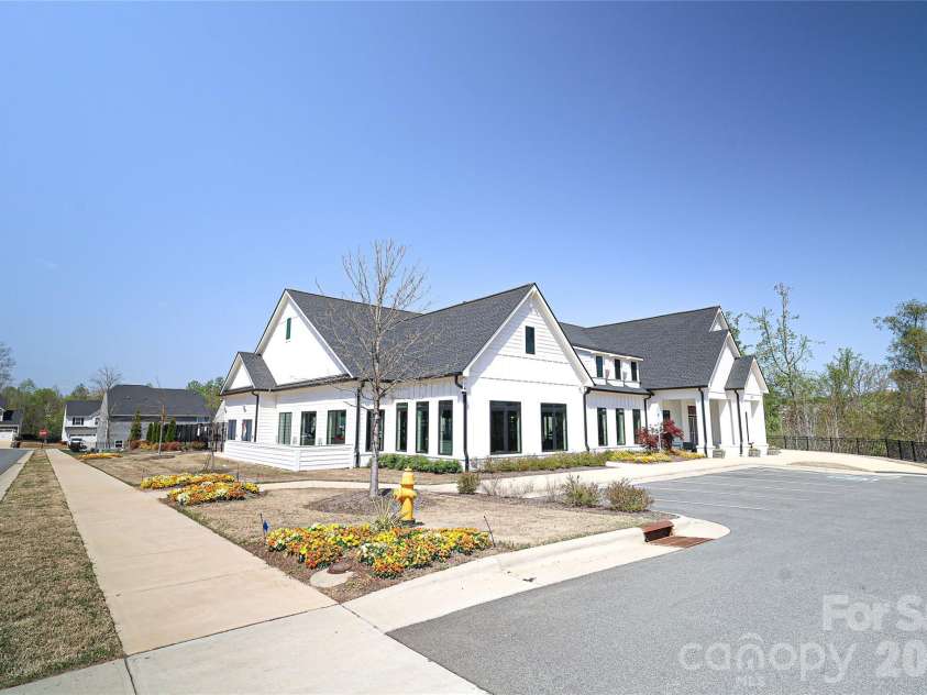 5003 Twin River Drive, Denver, NC 28037.  MLS# CAR4381066, YatesRealty ID 25621. 