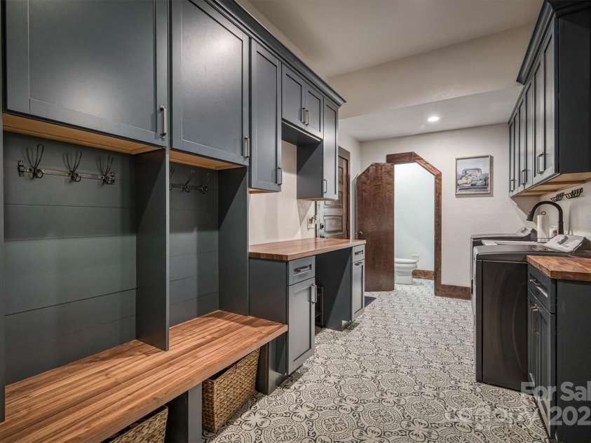 2243 Cottage Park Road, Morganton, NC 28655.  MLS# CAR4261017, YatesRealty ID 25623. 