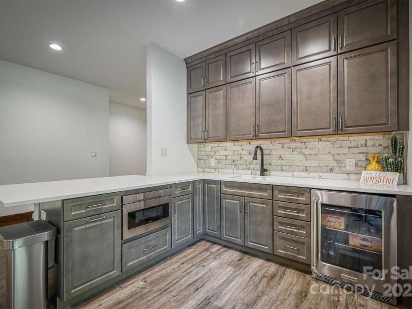 2243 Cottage Park Road, Morganton, NC 28655.  MLS# CAR4261017, YatesRealty ID 25623. 