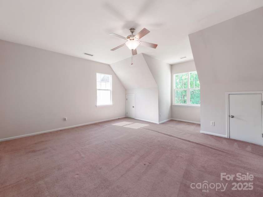 15001 Rosemary Way Drive, Huntersville, NC 28078.  MLS# CAR4260853, YatesRealty ID 25624. Bed 5