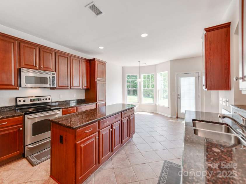 15001 Rosemary Way Drive, Huntersville, NC 28078.  MLS# CAR4260853, YatesRealty ID 25624. Breakfast Nook Area off Kitchen...