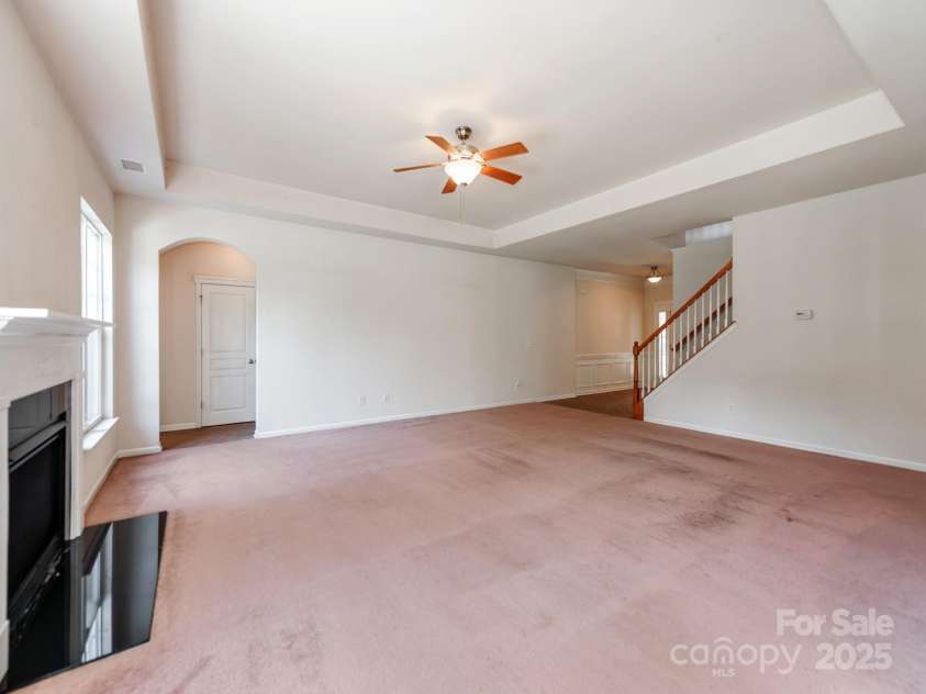 15001 Rosemary Way Drive, Huntersville, NC 28078.  MLS# CAR4260853, YatesRealty ID 25624. Family room contd