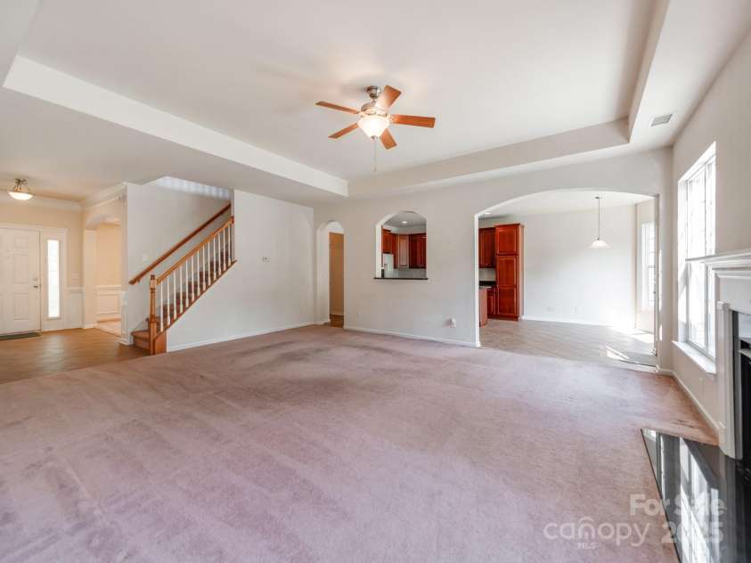 15001 Rosemary Way Drive, Huntersville, NC 28078.  MLS# CAR4260853, YatesRealty ID 25624. Family Room Open to Kitchen