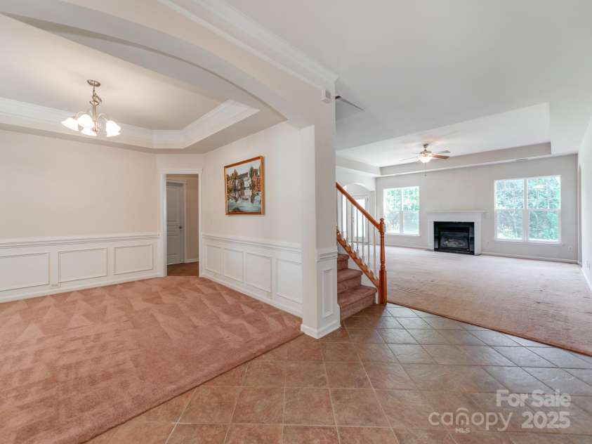 15001 Rosemary Way Drive, Huntersville, NC 28078.  MLS# CAR4260853, YatesRealty ID 25624. Large entry ....10ft ceilings throughout