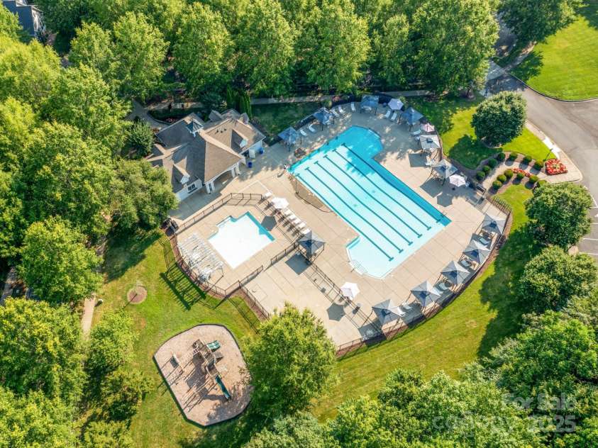 15001 Rosemary Way Drive, Huntersville, NC 28078.  MLS# CAR4260853, YatesRealty ID 25624. Large Pool ...