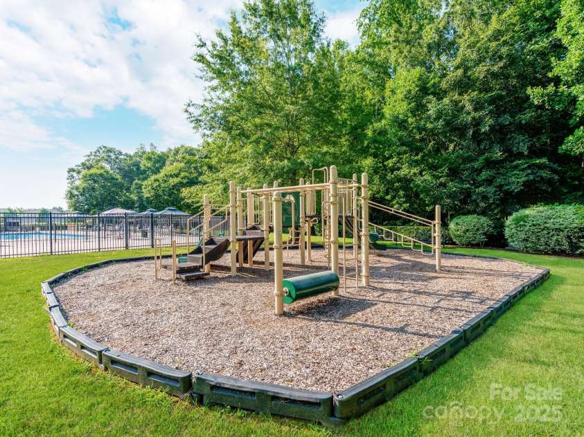 15001 Rosemary Way Drive, Huntersville, NC 28078.  MLS# CAR4260853, YatesRealty ID 25624. Playground
